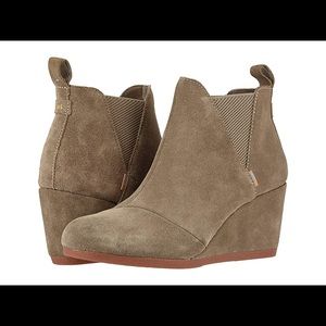 Suede Dolci Vita wedge boots